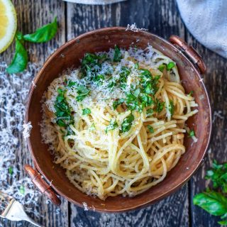 Spaghetti med hvitløk og sitron